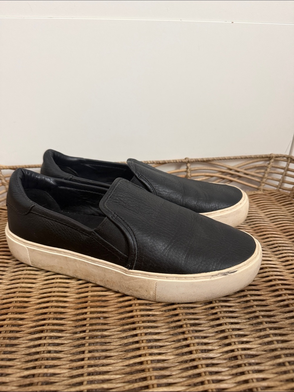 Ugg leather slip-on sneakers sz 8.5